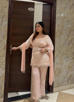 Your Premium Webcam & Meet Experience - puta in Bangalore Photo 1 of 5