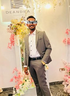 Your Private Gentleman in Kandy - Male escort in Kandy Photo 4 of 4
