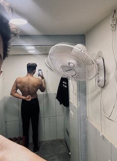 Your Rahul - Male escort in New Delhi Photo 1 of 4