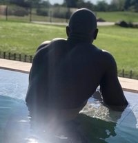 Adele - Male escort in Dubai