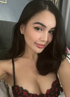 ALEXINNA - puta in Singapore Photo 9 of 13