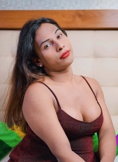 I am back in your city - Transsexual escort in Mumbai Photo 7 of 18