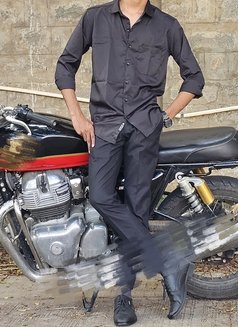 Superstar,Let's have fun.Need No Advance - Acompañantes masculino in Bangalore Photo 5 of 6