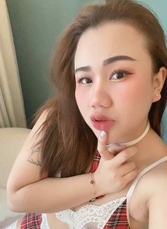 Your Sweet Cherries From Thailand 🇹🇭 - puta in Abu Dhabi Photo 1 of 7