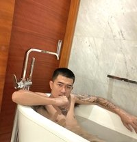 CUMDUMPTWINK BIGGIE NOW IN 🇹🇭 - Male escort in Bangkok Photo 7 of 9