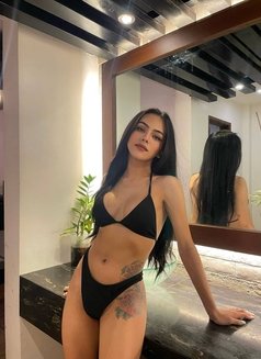let me satisfy ur fantasy - Transsexual escort in Manila Photo 24 of 29