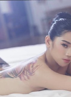 Your hottest tattoo girl in town - puta in Singapore Photo 5 of 13