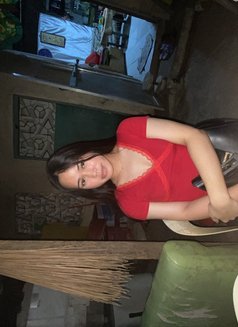 Yourbabyyuri - Acompañantes transexual in Manila Photo 1 of 3
