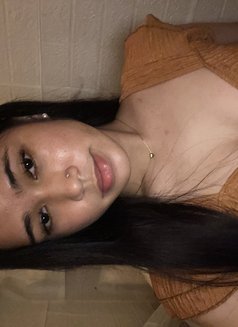 Yourbabyyuri - Transsexual escort in Manila Photo 7 of 8
