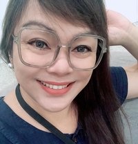 YourChubbyTop(available4camshow) - Transsexual escort in Makati City