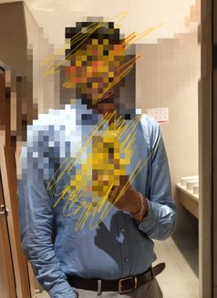 Yourcorporateguy - Male companion in Hyderabad Photo 1 of 1