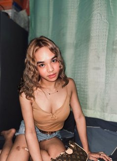 Yourfavorite Hoely - escort in Manila Photo 26 of 28