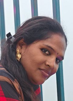 Yours Flower Anita Honey - Acompañantes transexual in Chennai Photo 4 of 7