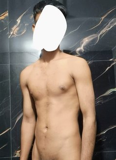 Yours Truly - Male escort in New Delhi Photo 1 of 1