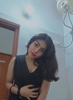 Yourvani - Transsexual escort in Gurgaon Photo 5 of 6