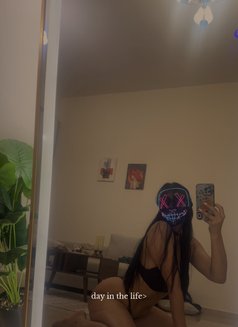 Yousdy - escort in Dubai Photo 3 of 7