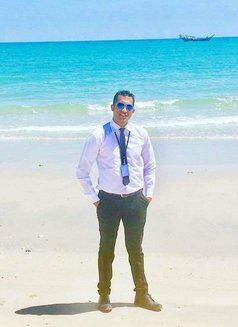 Yousefff - Male escort in Dubai Photo 2 of 6