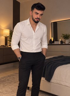 Youssef - Male escort in Al Ain Photo 7 of 7