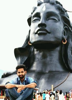 Young Guy With Rock Hard Dick for Ladies - Acompañantes masculino in Bangalore Photo 1 of 3