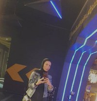 Yoyo - puta in Beirut