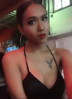 Yoyo - Transsexual escort in Bangkok Photo 4 of 11
