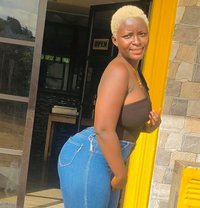 Yoyo Top - escort in Guangzhou