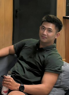 Yoyoways - Male escort in Bali Photo 1 of 7