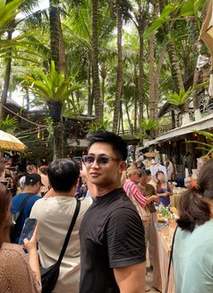 Yoyoways - Male escort in Bali Photo 3 of 7