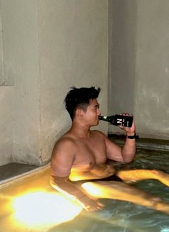 Yoyoways - Male escort in Bali Photo 8 of 8