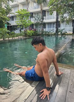 Yoyoways - Male escort in Bali Photo 9 of 12