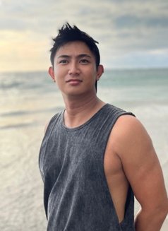 Yoyoways - Male escort in Bali Photo 12 of 12