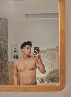 Yoyoways - Male escort in Bali Photo 15 of 16