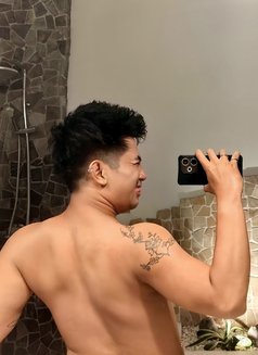 Yoyoways - Male escort in Bali Photo 16 of 16