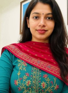 Ysavi Available 24/7 - puta in Coimbatore Photo 2 of 5