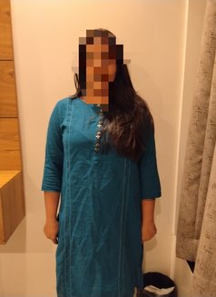 Ysavi Available 24/7 - puta in Kolkata Photo 1 of 2