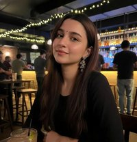 Ysavi Available 24/7 - escort in Bangalore