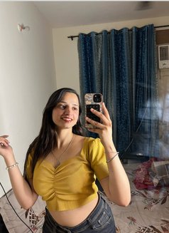 Ysavi Available 24/7 - escort in Vijayawada Photo 3 of 6
