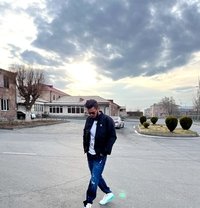 Ysh - Male escort in New Delhi