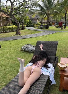 Yu Na - escort in Phnom Penh Photo 2 of 7