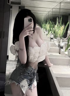 Yu Yu - escort in Bangkok Photo 1 of 1