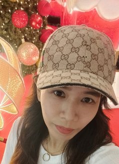 Yue Hidaka - puta in Manila Photo 3 of 4