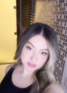 Yue - escort in Al Manama Photo 1 of 6