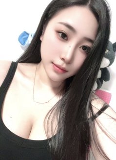 Yuki - escort in Beijing Photo 1 of 4