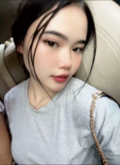 Yuki - puta in Bangkok Photo 3 of 9