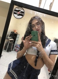 Yuki - Acompañantes transexual in Manila Photo 5 of 8