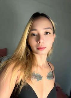 Yuki - puta in Makati City Photo 2 of 10