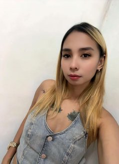 Yuki - puta in Makati City Photo 8 of 10