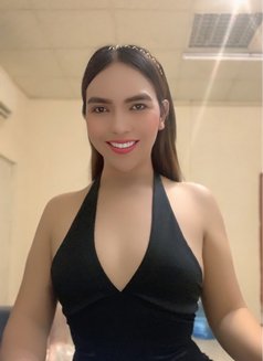 Yuki - Transsexual escort in Dubai Photo 7 of 14