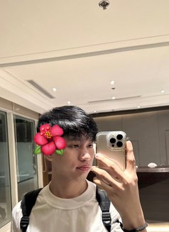 Yuki - Male escort in Manila Photo 2 of 3