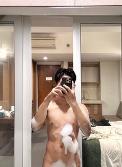 Yuki - Male escort in Manila Photo 1 of 15